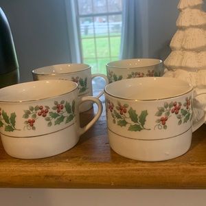 Gibson everyday china - holly cups